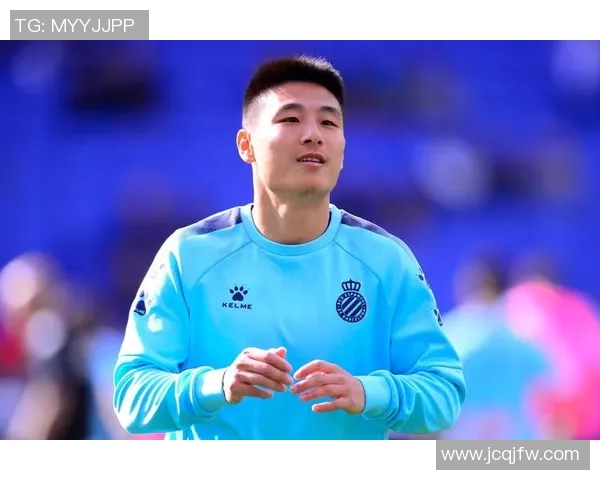 足球明星武磊海报挂画展现激情与梦想的完美结合